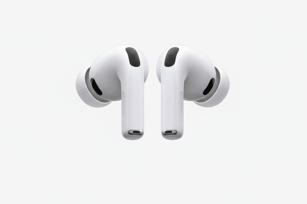 Image for AirPods Pro 3 Hands-On: Silence in a Crowd
