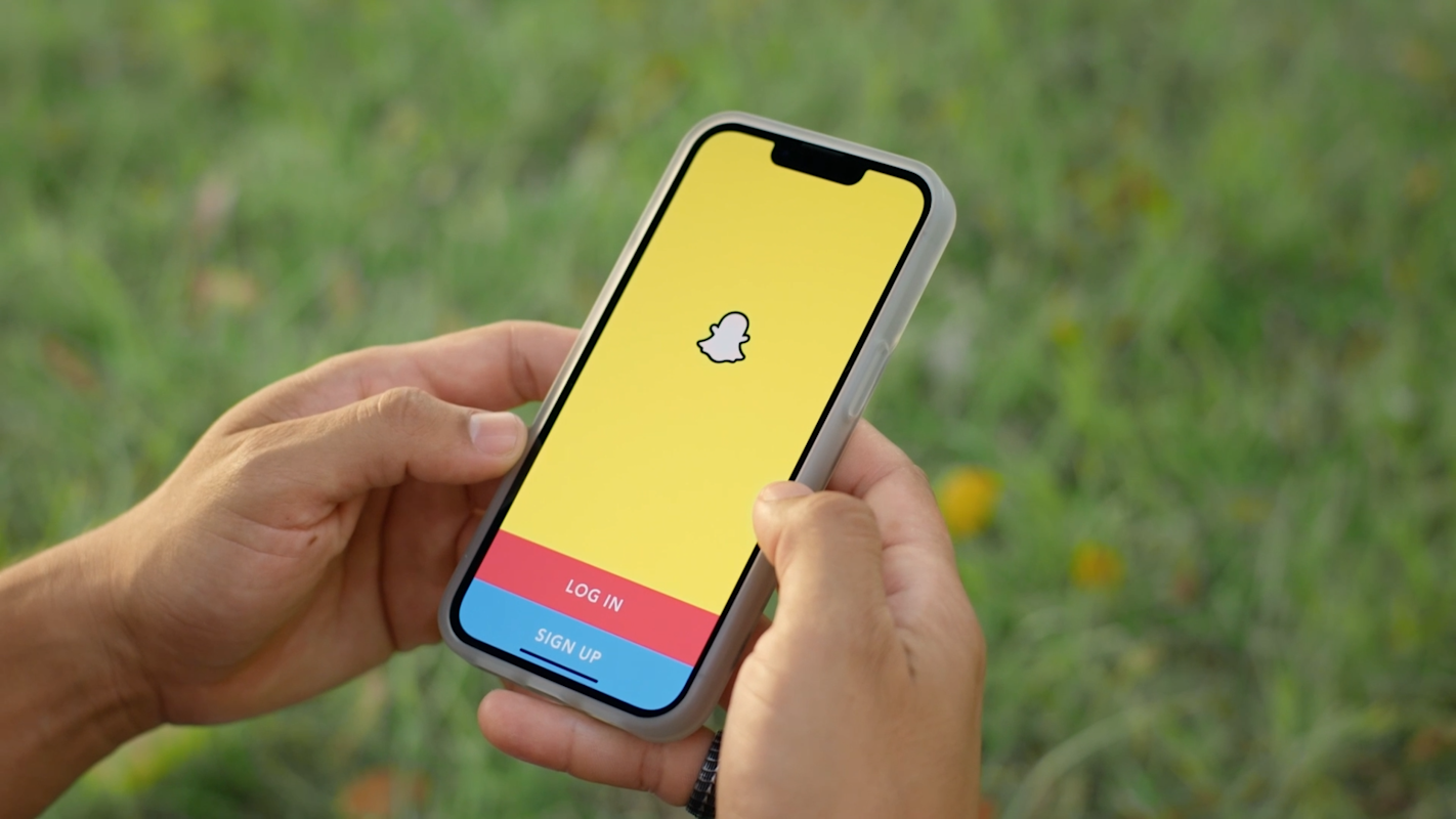 Snapchat Imagine Lens Open Prompt AI feature on app interface