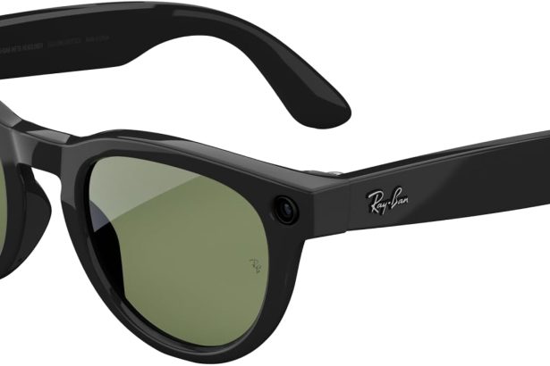 Meta Ray-Ban smart glasses close-up highlighting display features