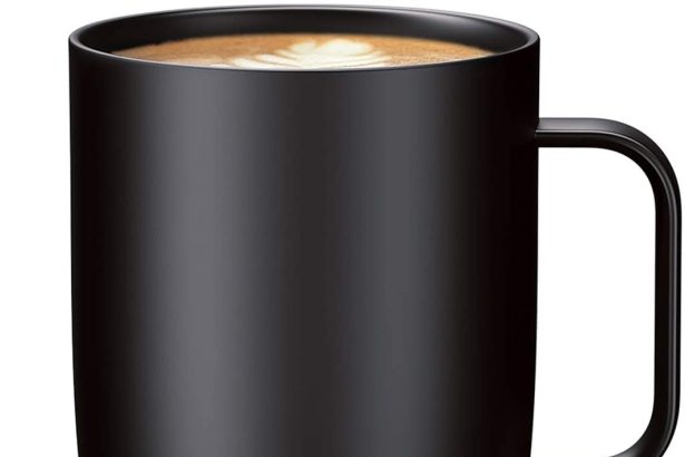 Ember Smart Cup with temperature control keeping coffee warm