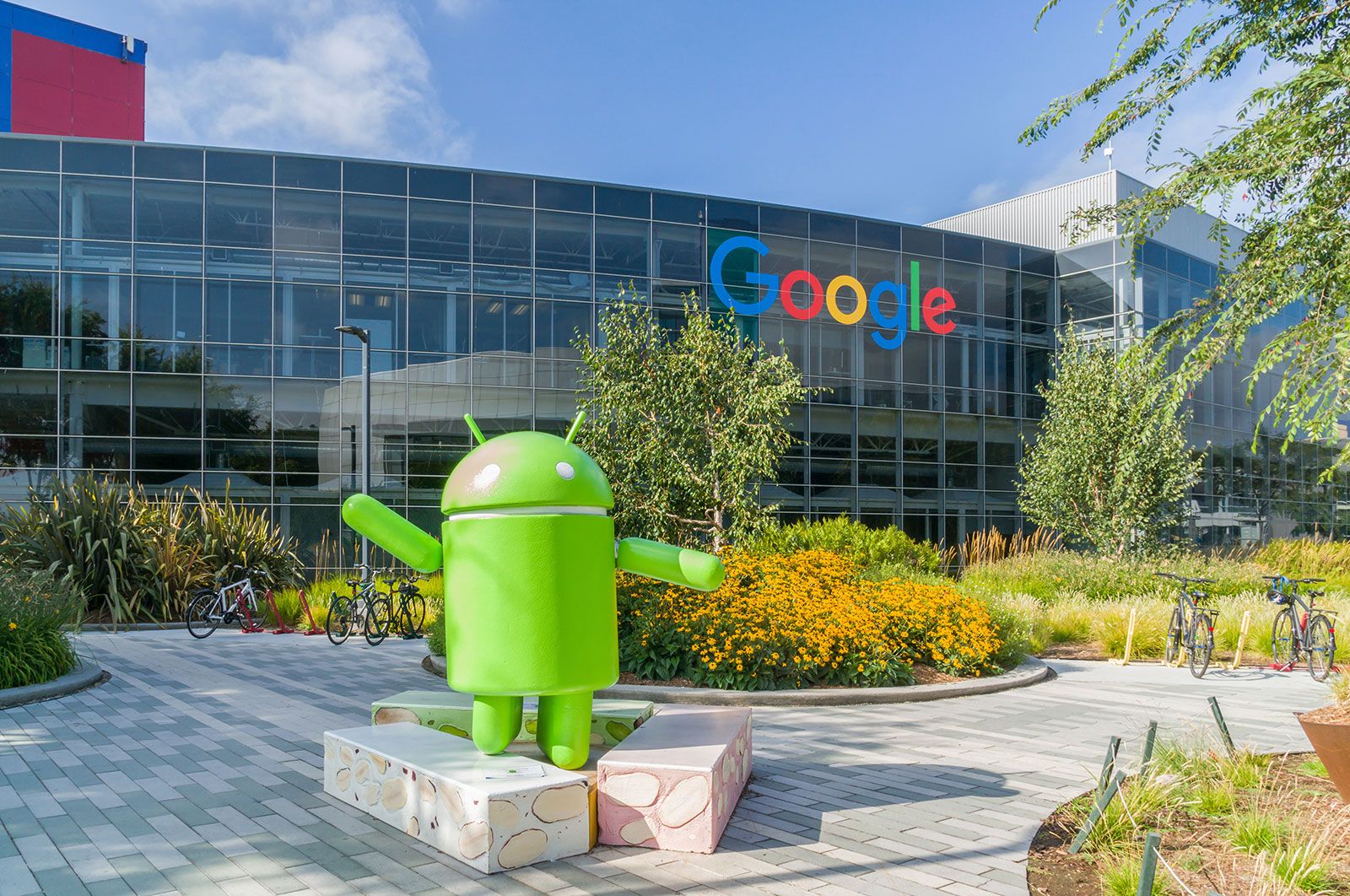 Unbundling Google's crawlers into specialized bots for search indexing and control