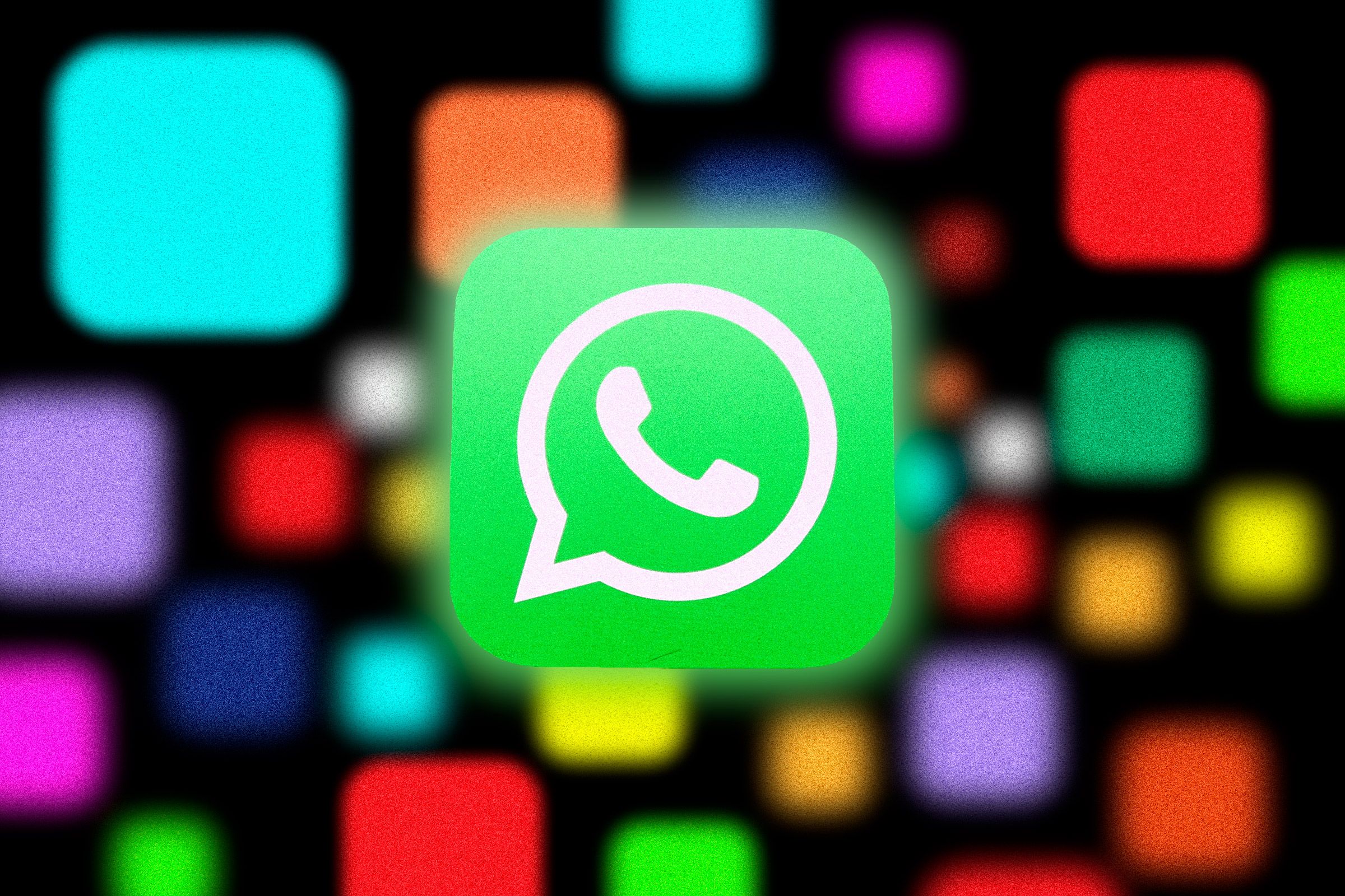WhatsApp and Messenger logos with update arrows highlighting new features