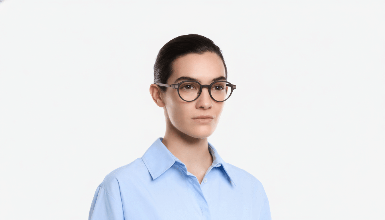 G2 smart glasses showcased at CES, sleek design and fashion-forward wearable tech