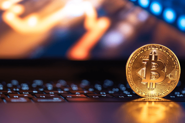 Image 1 of Navigating Crypto Momentum: Leveraging Technical Projections in Derivatives Trading
