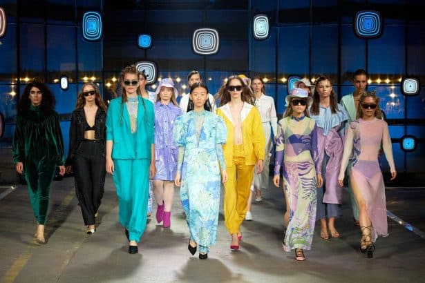 Image 1 of The Fashion Trends People Abandon After Just One Season
