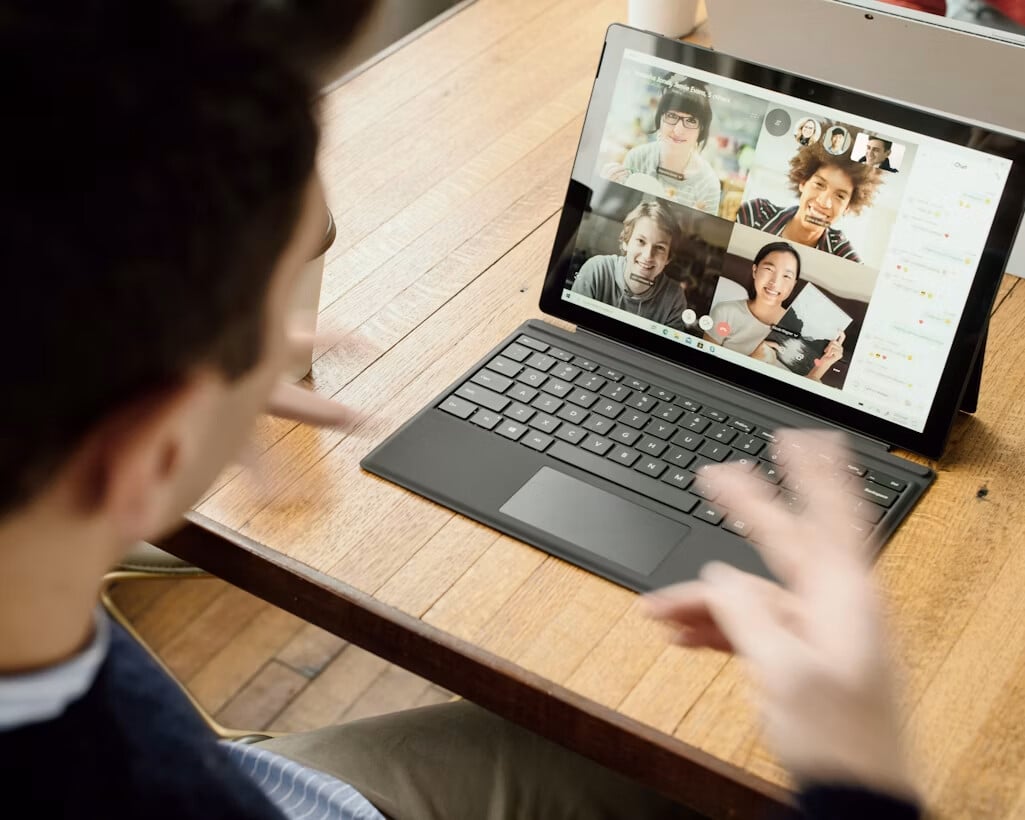 Boosting Small Business Communication Beyond Email