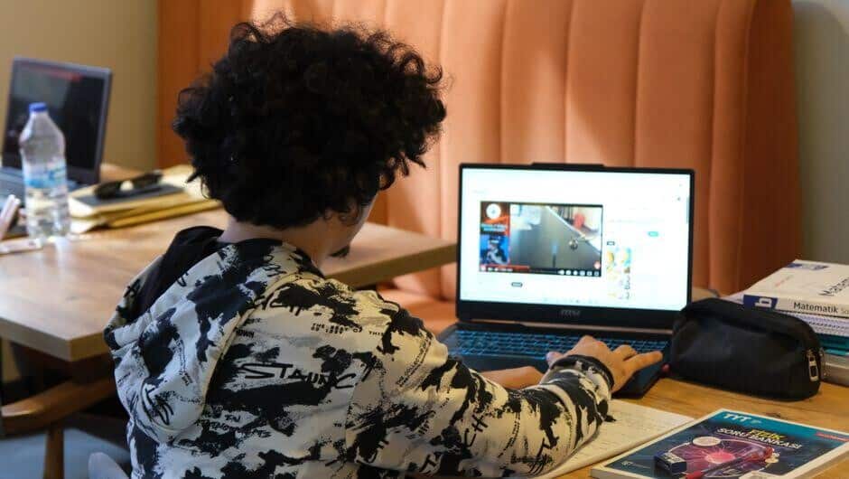 Image 1 of Beyond the Screen: What Makes an Online School Truly Successful?