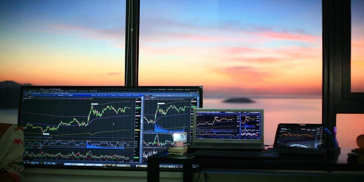 How to Trade Forex From Pakistan, India or the Gulf